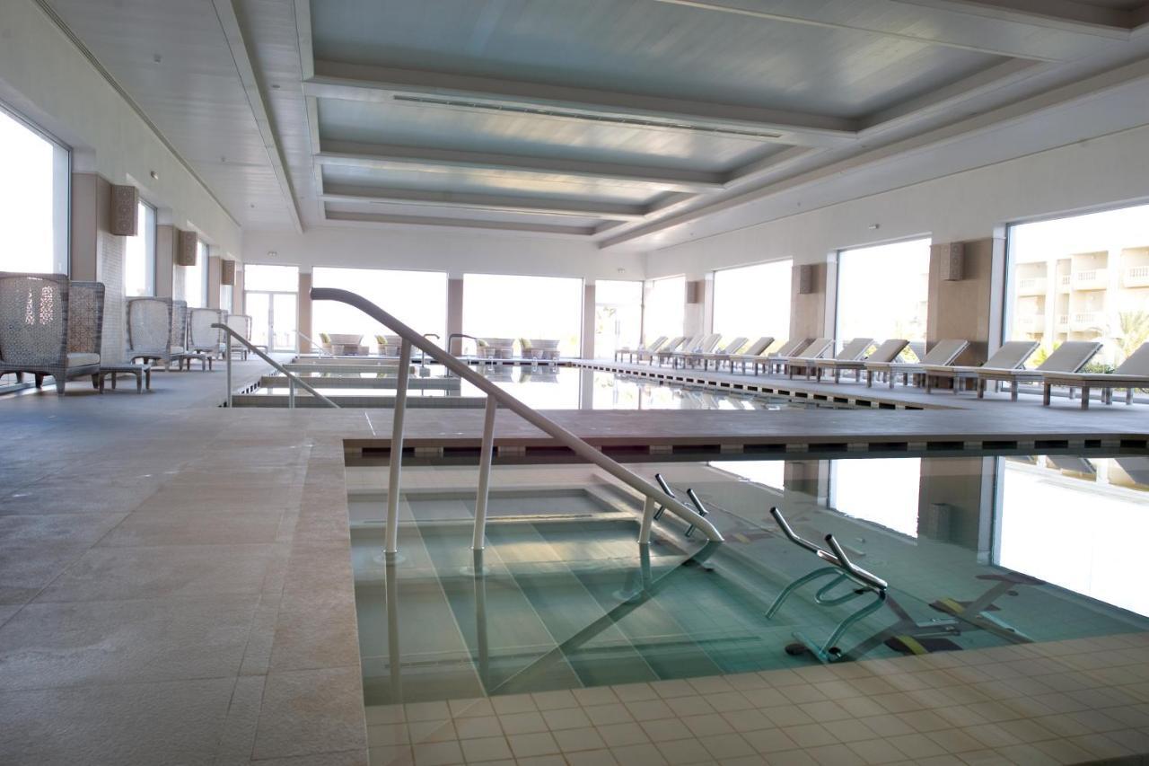 Royal Thalassa Монастир Экстерьер фото The swimming pool