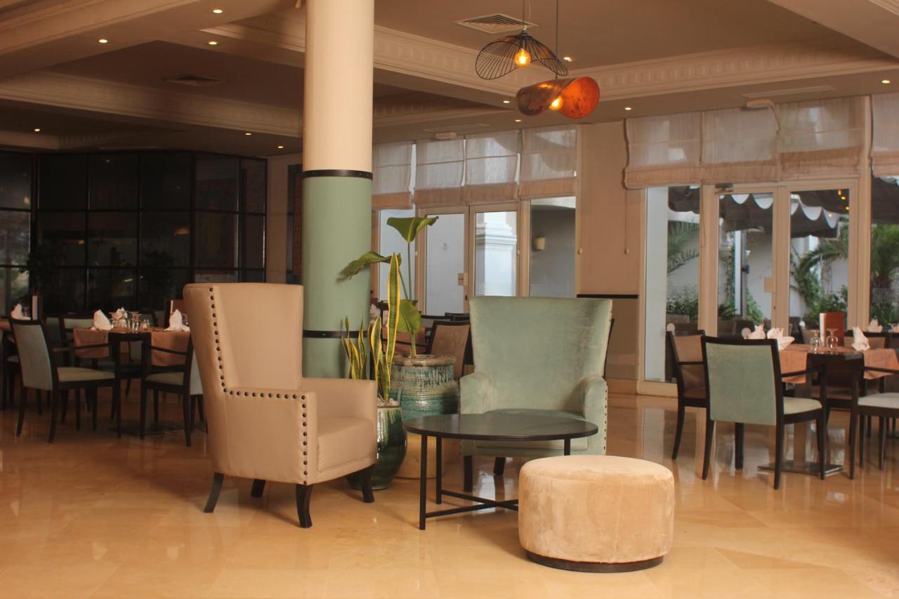 Royal Thalassa Монастир Экстерьер фото The lobby of the hotel