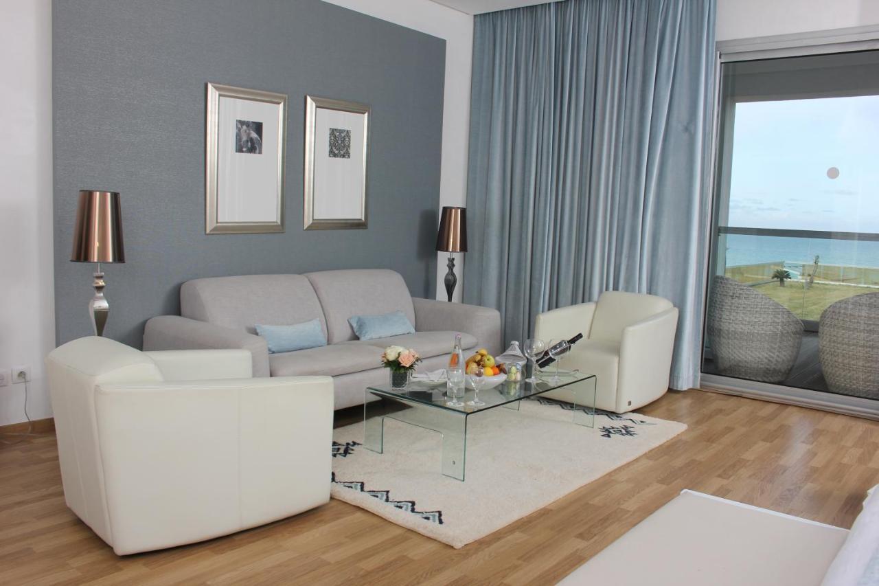 Royal Thalassa Монастир Экстерьер фото A living room