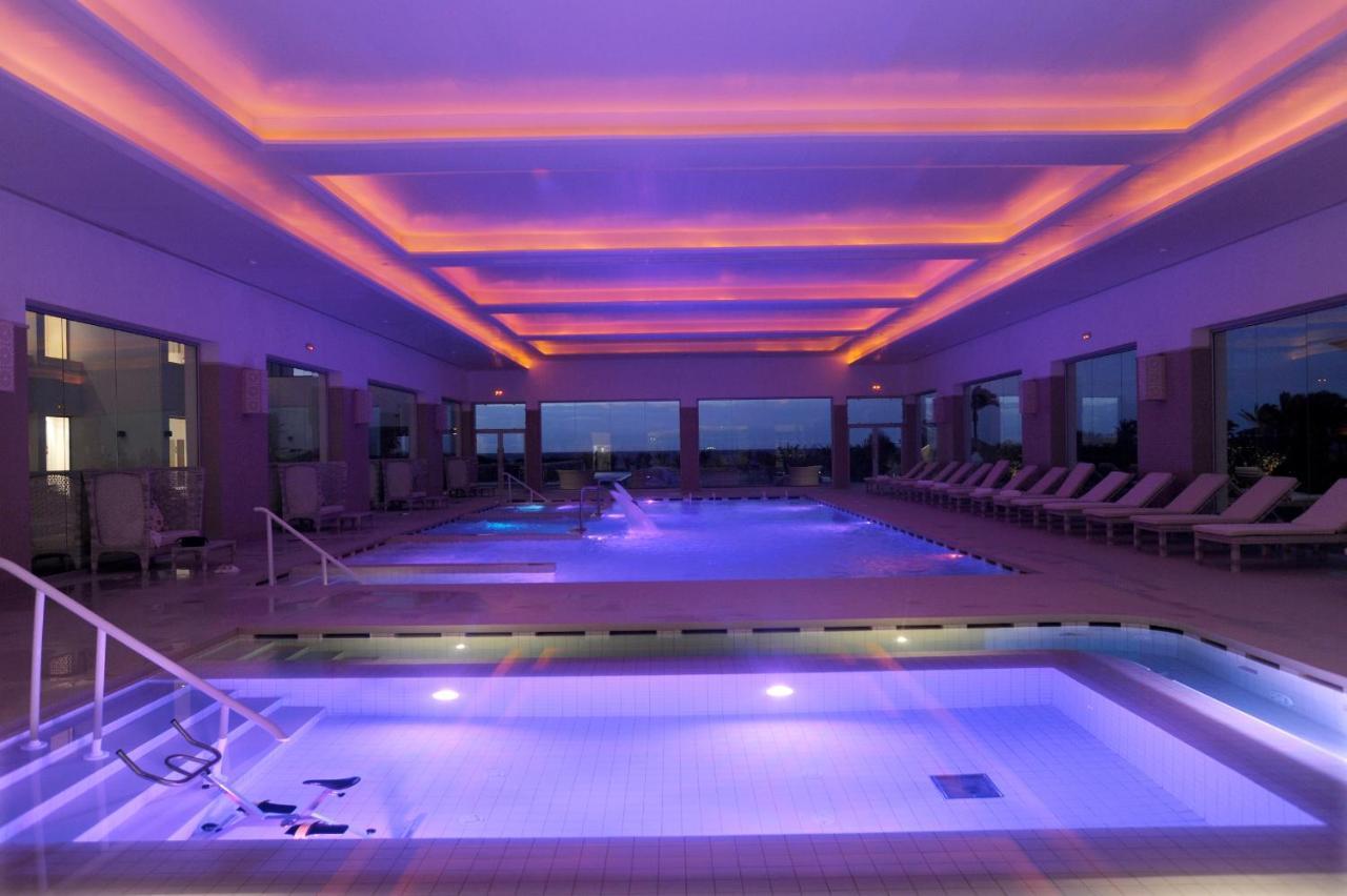Royal Thalassa Монастир Экстерьер фото The indoor pool at the hotel